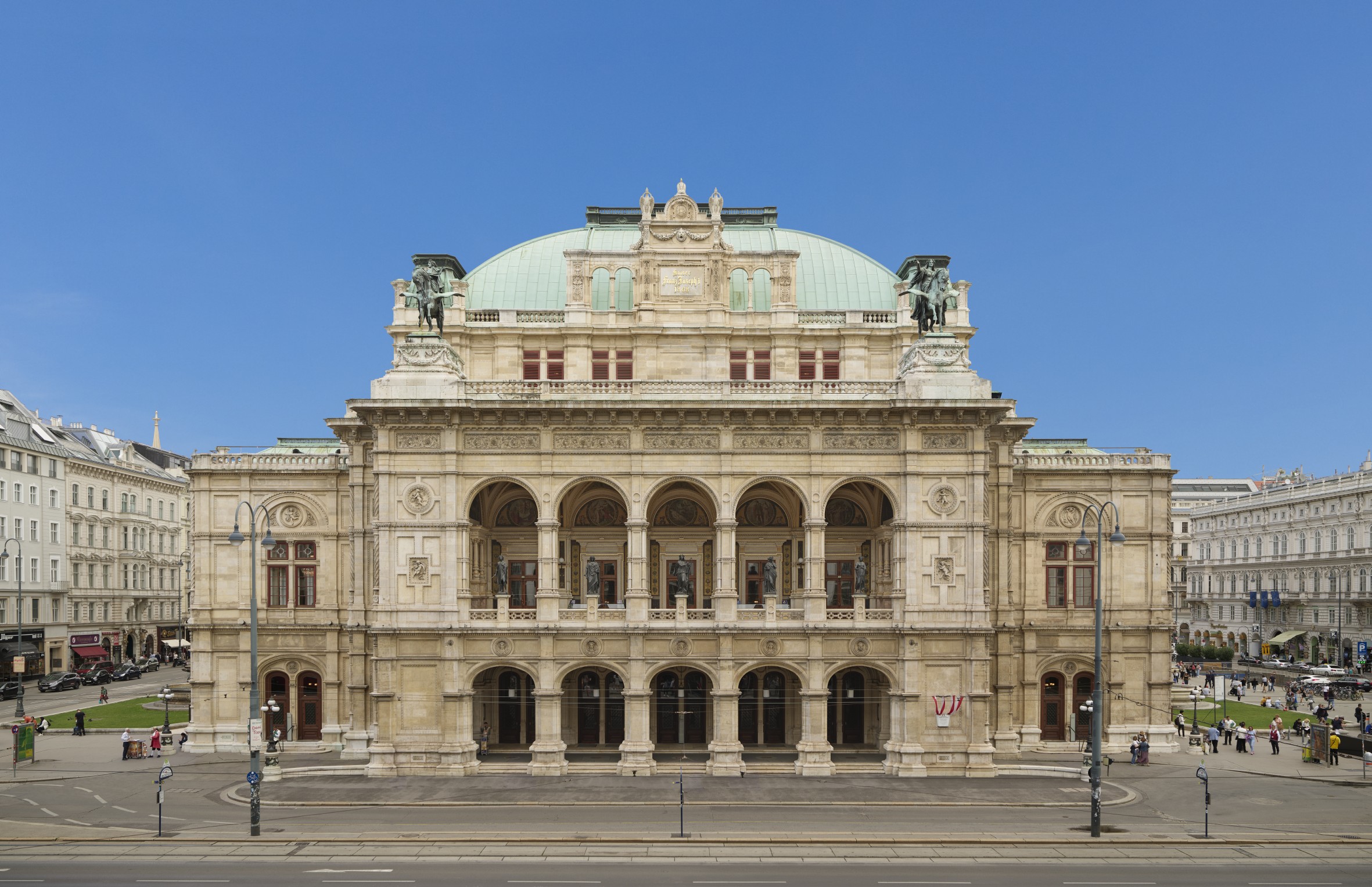 The Vienna State Opera building front facade